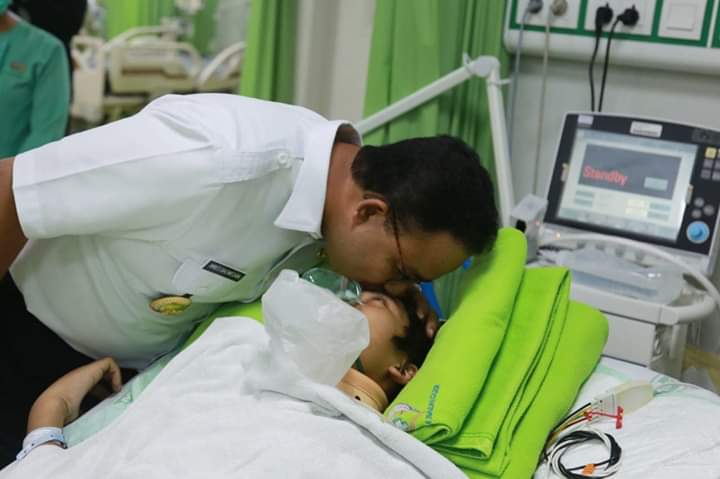 Kisah Gubernur Anies Ini Bikin Meleleh Air Mata Netizen